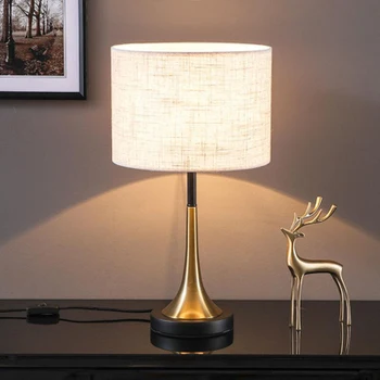 Аутентичная гарантийная лампа 11819 выполняет роль современной хрустальной люстры в гостиной в гонконгском стиле, выполненной по контракту из цельной меди din