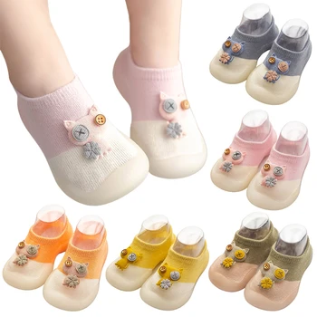 Демисезонный Очаровательный дизайн, мягкая и уютная обувь с мягкой подошвой для младенцев, популярная осенняя обувь, хлопковые носки, нескользящая обувь