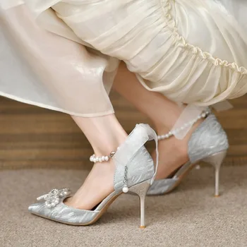 Женские тонкие туфли на высоком каблуке 2023 Летние Новые французские туфли Baotou с нежным заостренным жемчугом на толстом высоком каблуке Женские