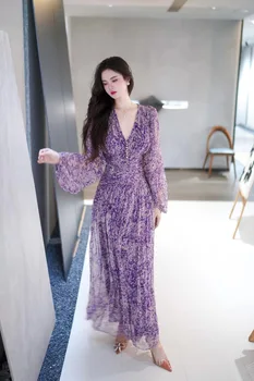 Женское фиолетовое платье макси с V-образным вырезом и тонкой талией с цветочным принтом и длинным рукавом