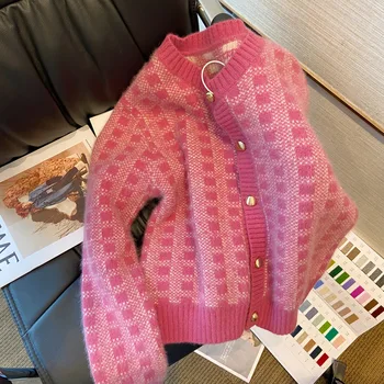Корейский кардиган в нежную клетку в стиле ретро, осенне-зимний женский кардиган, новый тонкий темпераментный Розовый короткий свитер, розово-красное укороченное пальто