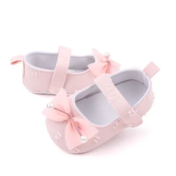 Новые туфли для маленьких девочек, туфли принцессы, розовые модельные туфли с бантом, нескользящие повседневные туфли для детской кроватки из искусственной кожи и резины на мягкой подошве