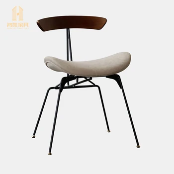 Скандинавский дизайнерский железный стул Ant Chair Домашний креативный обеденный стул в стиле кэжуал в индустриальном стиле